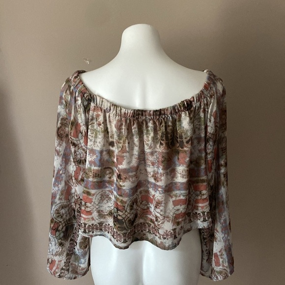 Honey Punch Women’s Brown Boho Off The Shoulder Bell Sleeves Crop Top One Size - Picture 4 of 7
